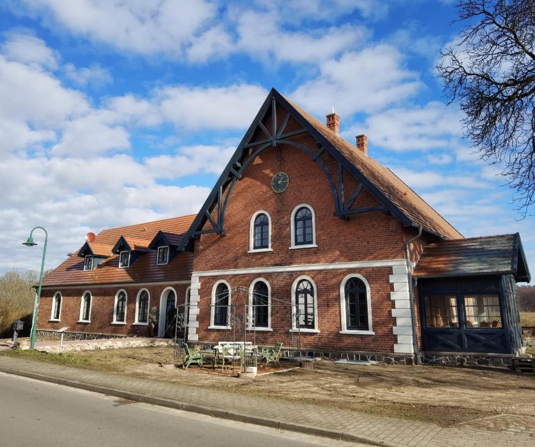 Inspektorenhaus Dobbin Ferienpension Bagian luar foto